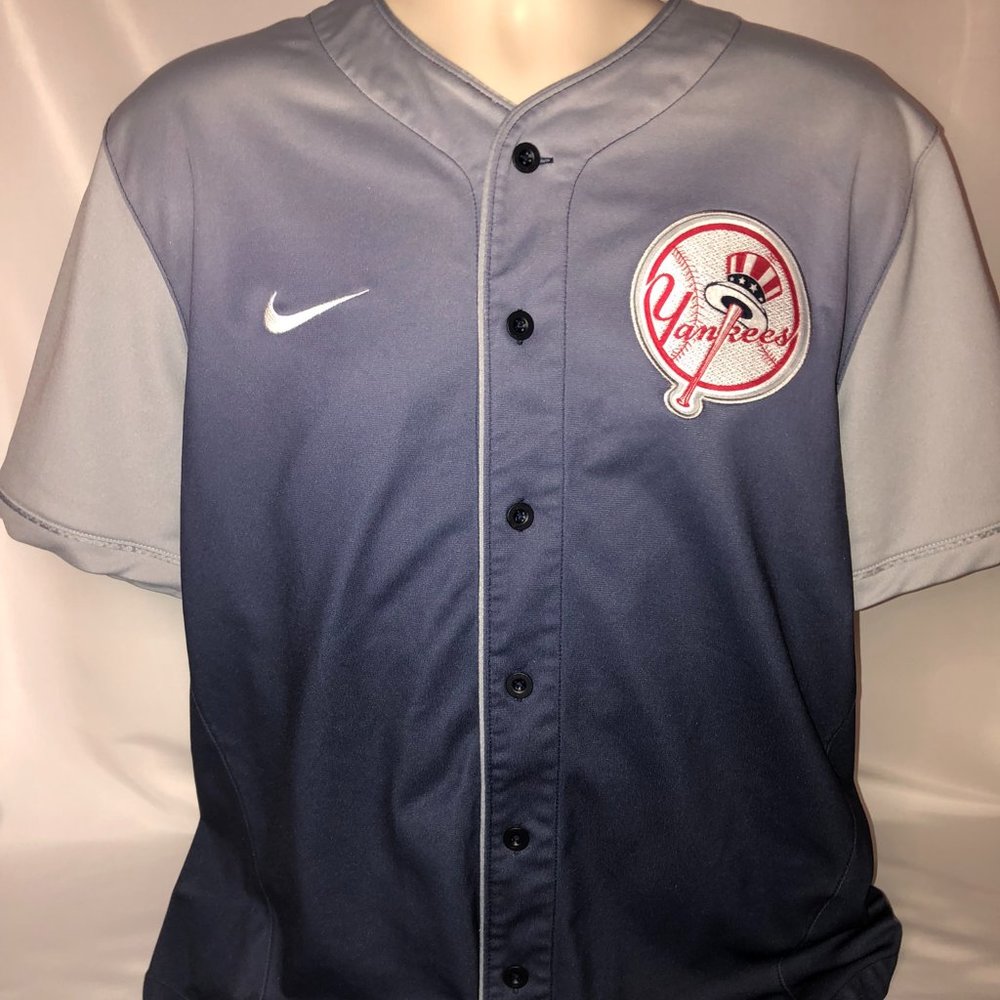Men's Large Nike Yankee's Baseball Jersey